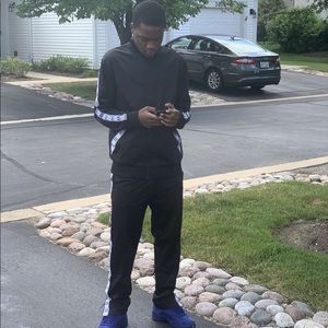 Meet your Posher, Tabari